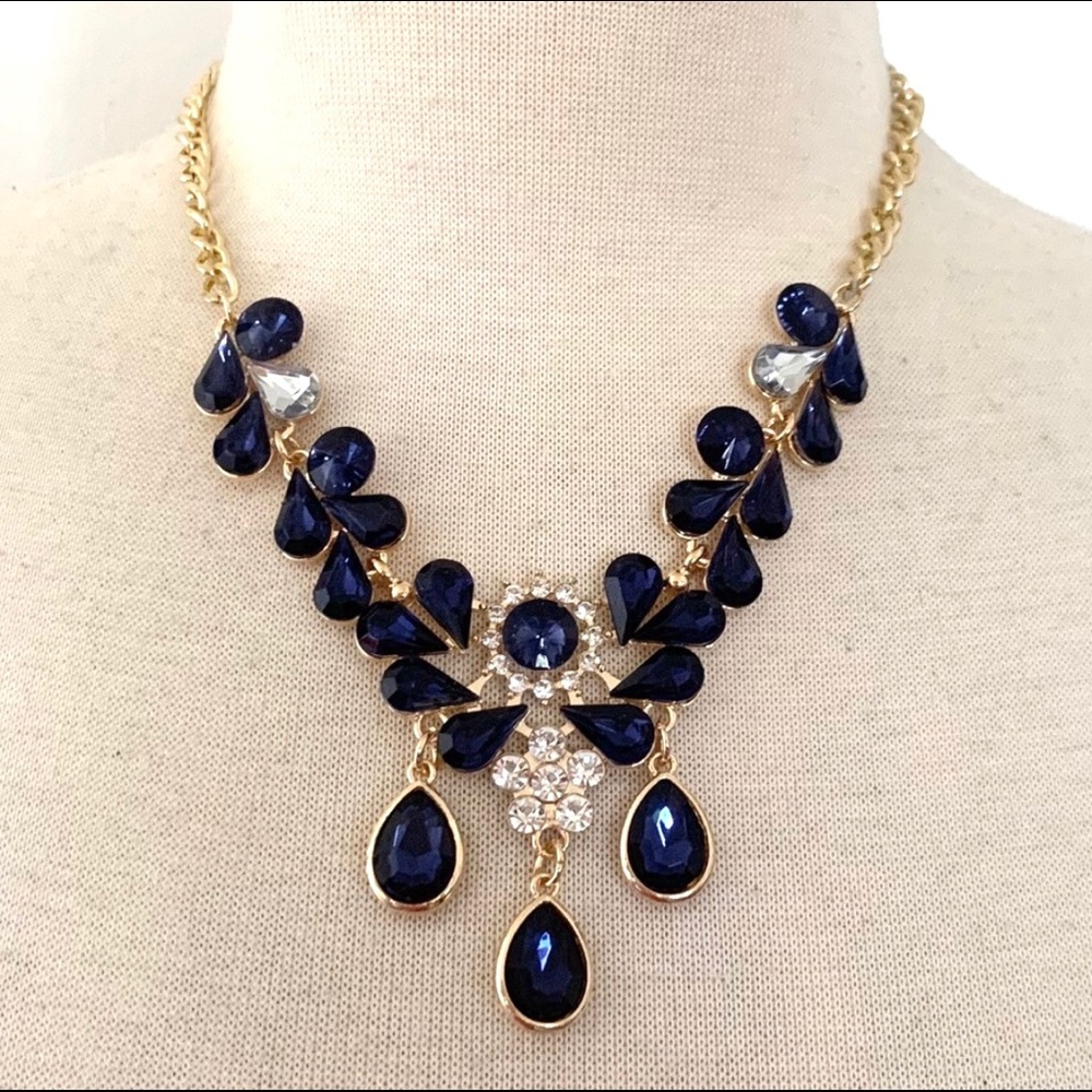 Beautiful Navy Blue Crystal Rhinestones Necklace - Picture 4 of 8